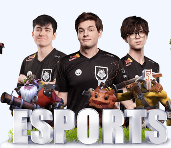 同饮庆功酒，瑞典进球功臣拉格比耶尔克赛后泼了瑞典首相一身香槟